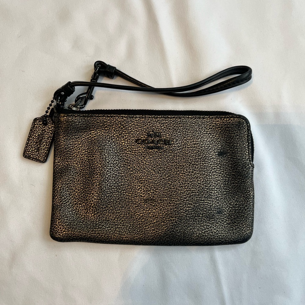 Coach Metallic Wristlet Black Gold Pebbled Leather Zip Clutch